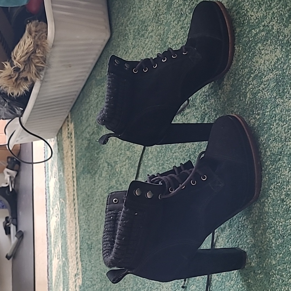 Dolce Vita Black Suede Heeled Ankle Boots Sz8.5